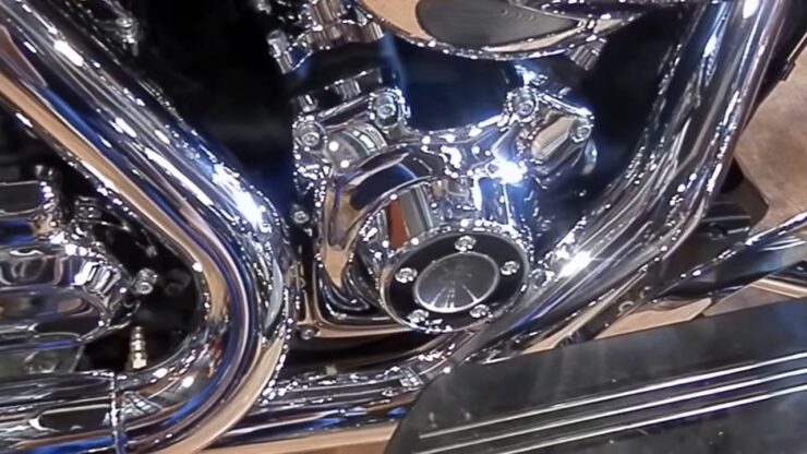 HARLEY TWIN CAM ENGINE