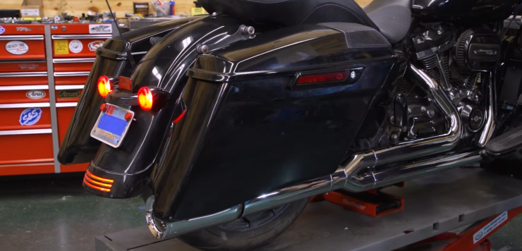 harley bagger exhaust