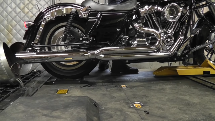 2 Into 1 Exhaust For Harley Bagger